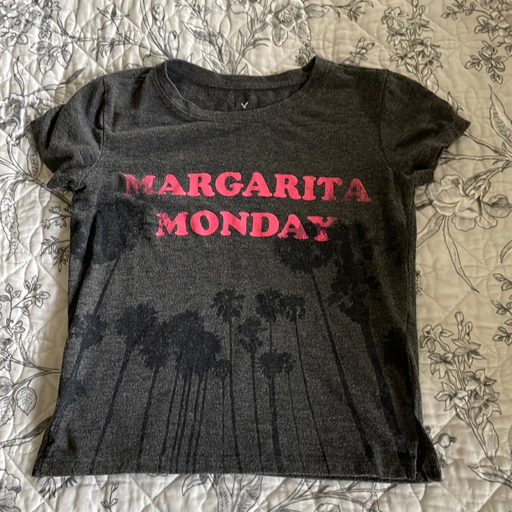 American Eagle crop top Size XS